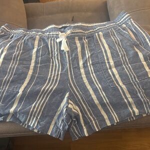 Nautica blue and White Striped linen blend Women's Shorts